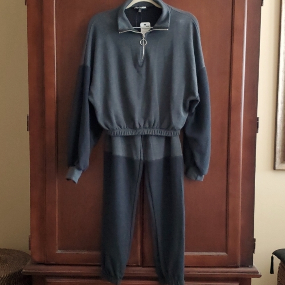Fashion Nova Never Leaving Jogger Set Size S - NWT